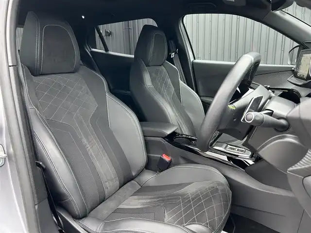 プジョー プジョー ２００８ GT ブルー HDi 福島県 2022(令4)年 2.5万km GRIS ARTENSE サンルーフ/純正ナビ(BT/USB)/フルセグTV/バックカメラ/アクティブクルーズコントロール/パドルシフト/ETC/インテリジェントハイビーム/黒ハーフレザーシート/シートヒーター/ブラインドスポットモニター/前後ドライブレコーダー/取扱説明書/保証書/スペアキー