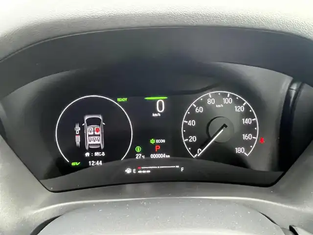 ホンダ ヴェゼル ハイブリッド e:HEV Z 千葉県 2025(令7)年 0.1千km プラチナホワイトパール 登録済未使用車/・登録時走行距離4km/ホンダセンシング/・衝突軽減ブレーキ/レーンキープアシスト/・レーダークルーズコントロール/オートハイビーム/・クリアランスソナー/ブラインドスポットモニター/純正9インチディスプレイナビ/・フルセグ/BT/USB/カープレイ/バックカメラ/ステアリングスイッチ/パドルシフト/ハンズフリーパワーバックドア/電動パーキングブレーキ/ブレーキホールド/ワイヤレス充電/ETC2.0/ハーフレザーシート/シートヒーター(D/N席)/LEDヘッドライト/オートライト/フォグライト/スマートキー/プッシュスタート