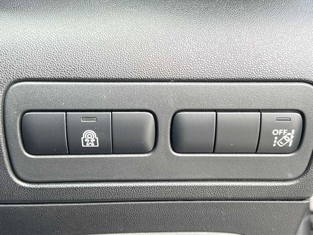 シトロエン Ｃ３ エアクロス シャインパッケージ 佐賀県 2021(令3)年 4万km サーブル 純正ディスプレイオーディオ/Bluetooth/USB/Android Auto/Apple Car Play/ワンオーナー/サンルーフ/クルーズコントロール/前方ドライブレコーダー/レーンキープアシスト/衝突軽減システム/ブラインドスポットモニター/クリアランスソナー/アクティブセーフティブレーキ/疲労検知システム/純正アルミホイール/純正フロアマット/置くだけ充電/LEDオートライト／オートマチックハイビーム/オートエアコン/ETC/保証書/取扱説明書/点検記録簿(R3/4/6)