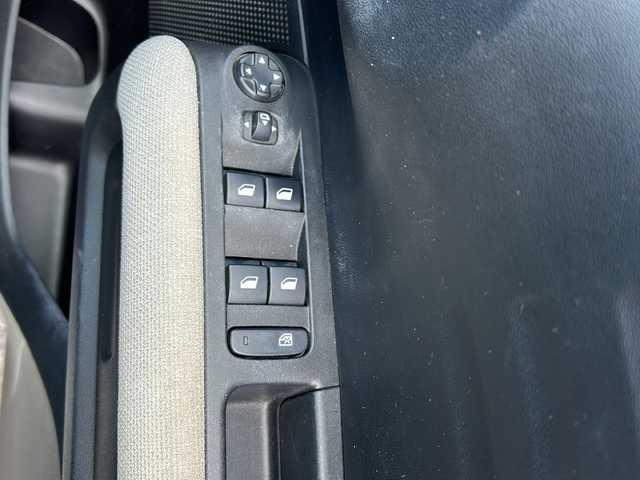 シトロエン Ｃ３ エアクロス シャインパッケージ 佐賀県 2021(令3)年 4万km サーブル 純正ディスプレイオーディオ/Bluetooth/USB/Android Auto/Apple Car Play/ワンオーナー/サンルーフ/クルーズコントロール/前方ドライブレコーダー/レーンキープアシスト/衝突軽減システム/ブラインドスポットモニター/クリアランスソナー/アクティブセーフティブレーキ/疲労検知システム/純正アルミホイール/純正フロアマット/置くだけ充電/LEDオートライト／オートマチックハイビーム/オートエアコン/ETC/保証書/取扱説明書/点検記録簿(R3/4/6)