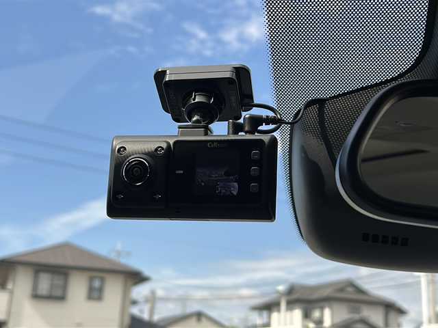 シトロエン Ｃ３ エアクロス シャインパッケージ 佐賀県 2021(令3)年 4万km サーブル 純正ディスプレイオーディオ/Bluetooth/USB/Android Auto/Apple Car Play/ワンオーナー/サンルーフ/クルーズコントロール/前方ドライブレコーダー/レーンキープアシスト/衝突軽減システム/ブラインドスポットモニター/クリアランスソナー/アクティブセーフティブレーキ/疲労検知システム/純正アルミホイール/純正フロアマット/置くだけ充電/LEDオートライト／オートマチックハイビーム/オートエアコン/ETC/保証書/取扱説明書/点検記録簿(R3/4/6)