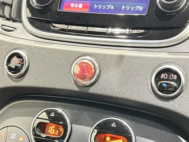 アバルト ５９５ コンペティツィオーネ 福岡県 2017(平29)年 2.2万km 黒 茶／黒ハーフザーシート　/純正ディスプレイオーディオ　/Ｂｌｕｅｔｏｏｔｈ　/オートエアコン　/リアクリアランスソナー　/純正１７インチＡＷ