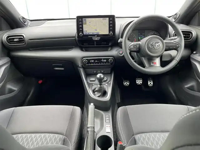 トヨタ ＧＲヤリス RZ 山梨県 2021(令3)年 4万km プレシャスブラックパール 〇４WD/〇純正8インチナビ/〇ビルトインETC/〇アイドリングストップ/〇ターボ/〇LEDヘッドランプ/〇LEDフロントフォグランプ/〇革巻きステアリングホイール/〇JBLサウンド/〇合皮/ファブリックコンビシート/〇シートヒーター/〇ハンドルヒーター/〇CUSCO車高調/〇ノーマルサスペンション車載積み/〇純正18インチアルミ/〇スマートエントリー/〇スペアキー/〇禁煙車