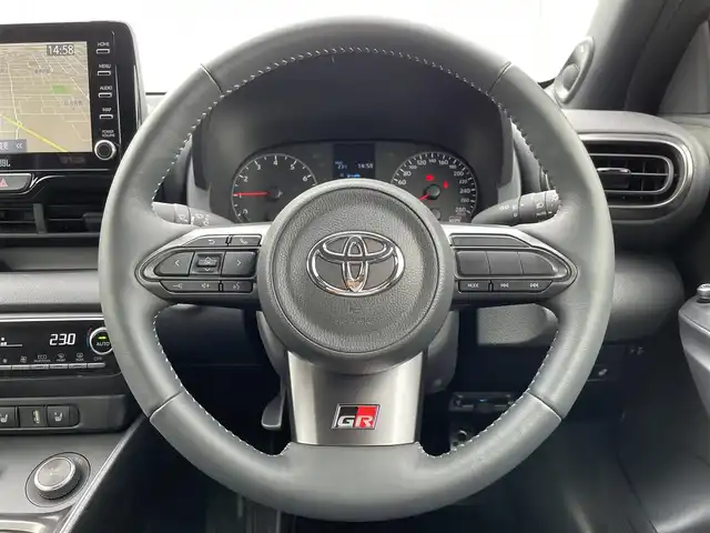 トヨタ ＧＲヤリス RZ 山梨県 2021(令3)年 4万km プレシャスブラックパール 〇４WD/〇純正8インチナビ/〇ビルトインETC/〇アイドリングストップ/〇ターボ/〇LEDヘッドランプ/〇LEDフロントフォグランプ/〇革巻きステアリングホイール/〇JBLサウンド/〇合皮/ファブリックコンビシート/〇シートヒーター/〇ハンドルヒーター/〇CUSCO車高調/〇ノーマルサスペンション車載積み/〇純正18インチアルミ/〇スマートエントリー/〇スペアキー/〇禁煙車