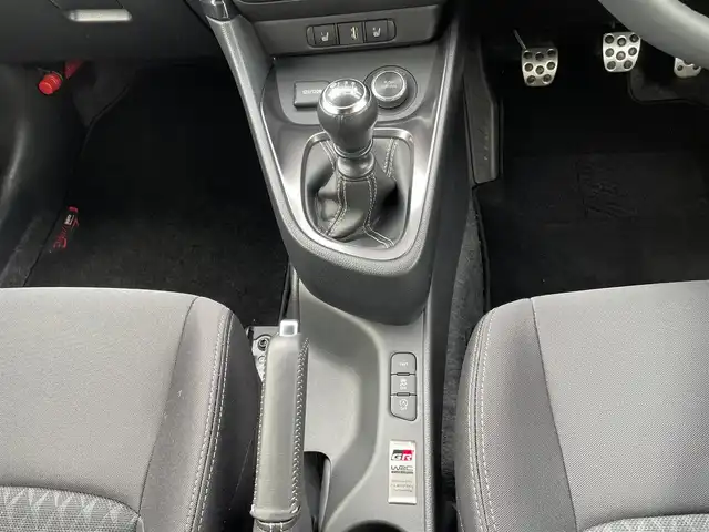 トヨタ ＧＲヤリス RZ 山梨県 2021(令3)年 4万km プレシャスブラックパール 〇４WD/〇純正8インチナビ/〇ビルトインETC/〇アイドリングストップ/〇ターボ/〇LEDヘッドランプ/〇LEDフロントフォグランプ/〇革巻きステアリングホイール/〇JBLサウンド/〇合皮/ファブリックコンビシート/〇シートヒーター/〇ハンドルヒーター/〇CUSCO車高調/〇ノーマルサスペンション車載積み/〇純正18インチアルミ/〇スマートエントリー/〇スペアキー/〇禁煙車