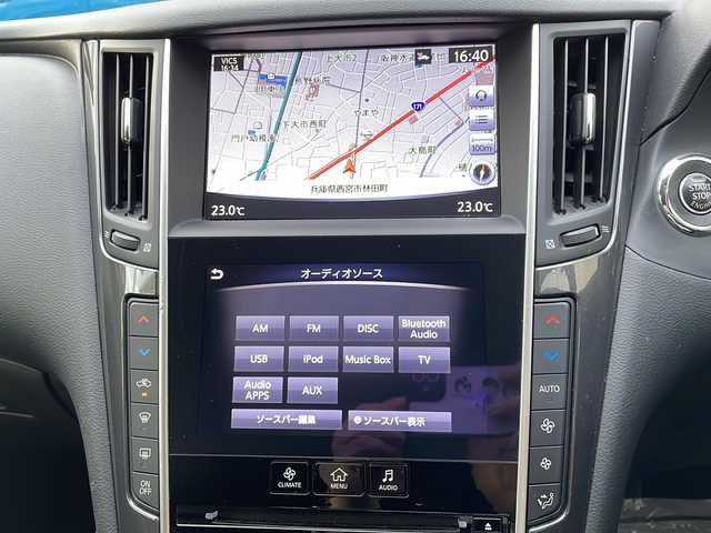 日産 スカイライン 200GT－t タイプP 兵庫県 2016(平28)年 8.2万km スーパーブラック 純正メーカーSDナビ/　Bluetooth/USB/AUX/iPod/AM/FM/フルセグテレビ（走行中視聴不可）/ビルトインETC/前後ドライブレコーダー/アラウンドビューミニター/MTモード付AT/シートメモリ/パワーシート（D+N席）/シートヒーター（D+N席）/アイドリングストップ/アダプティブクルーズコントロール/アンチロック・ブレーキ・システム/レーンキープアシスト/前後コーナーセンサー/横滑り防止装置/盗難防止装置/パワーステアリング/パワーウィンドウ/エアバッグ（W+サイド）/純正フロアマット/純正アルミホイール/スマートキー/スペアキー（1本）/LEDヘッドライト/保証書/取扱説明書