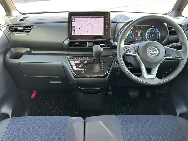 日産 ルークス ハイウェイスター X 福岡県 2023(令5)年 0.6万km ブラック 純正9型ナビ（BT/フルセグ)/アラウンドビューモニター/バックカメラ/フロントカメラ/サイドカメラ/両側パワースライドドア/ハンズフリードア/LEDヘッドライト/フォグランプ/オートライト/純正14インチAW/アイドリングストップ/横滑り防止装置/コーナーセンサー/レーンキープアシスト/盗難防止装置/衝突軽減システム/TVキャンセラー/スマートキー/保証書/取扱説明書