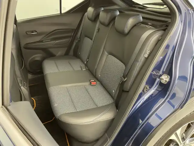 日産 キックス X 新潟県 2020(令2)年 5.6万km ダークブルー ワンオーナー/プロパイロット/純正メモリナビ/　フルセグTV/Bluetooth/CD/DVD/USB/衝突被害軽減ブレーキ/レーンキープアシスト/レーダークルーズコントロール/アラウンドビューモニター/インテリジェントルームミラー/純正ドライブレコーダー【DH5-D】/ハーフレザーシート/前席シートヒーター/ステアリングヒーター/前後コーナーセンサー/ビルトインETC2.0/ステアリングスイッチ
