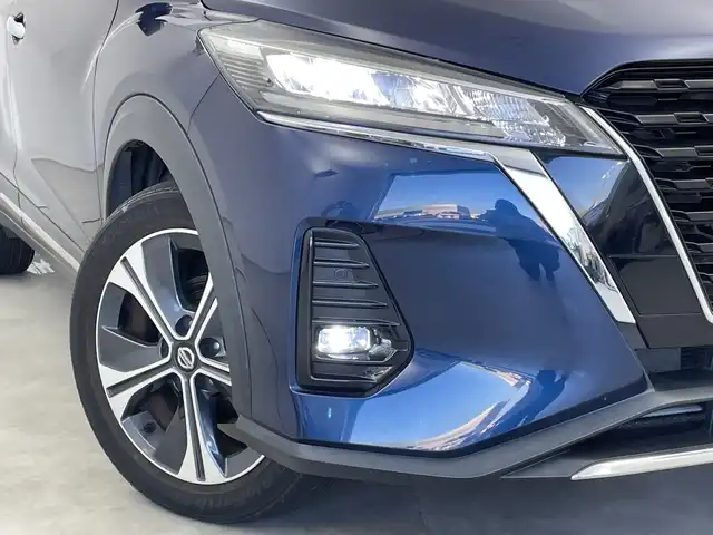 日産 キックス X 新潟県 2020(令2)年 5.6万km ダークブルー ワンオーナー/プロパイロット/純正メモリナビ/　フルセグTV/Bluetooth/CD/DVD/USB/衝突被害軽減ブレーキ/レーンキープアシスト/レーダークルーズコントロール/アラウンドビューモニター/インテリジェントルームミラー/純正ドライブレコーダー【DH5-D】/ハーフレザーシート/前席シートヒーター/ステアリングヒーター/前後コーナーセンサー/ビルトインETC2.0/ステアリングスイッチ