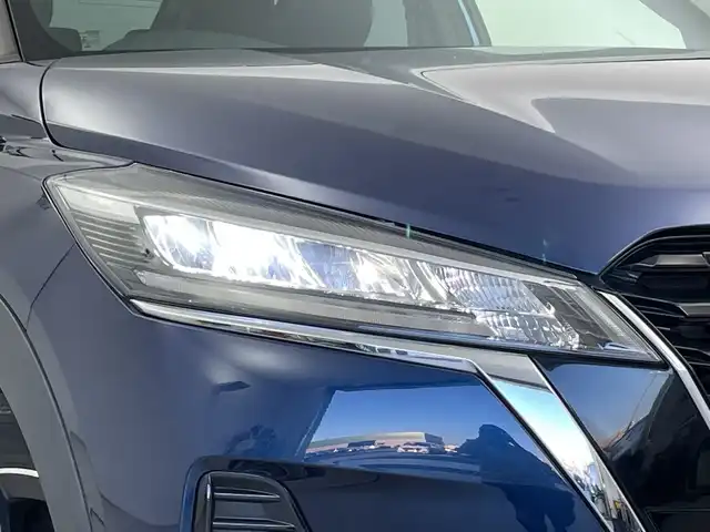 日産 キックス X 新潟県 2020(令2)年 5.6万km ダークブルー ワンオーナー/プロパイロット/純正メモリナビ/　フルセグTV/Bluetooth/CD/DVD/USB/衝突被害軽減ブレーキ/レーンキープアシスト/レーダークルーズコントロール/アラウンドビューモニター/インテリジェントルームミラー/純正ドライブレコーダー【DH5-D】/ハーフレザーシート/前席シートヒーター/ステアリングヒーター/前後コーナーセンサー/ビルトインETC2.0/ステアリングスイッチ