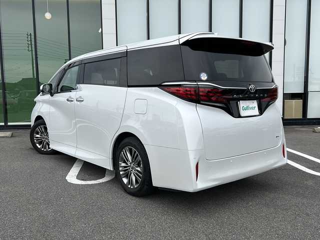 トヨタ アルファードハイブリット Z 岐阜県 2024(令6)年 1.5万km プラチナホワイトパールマイカ 登録時走行距離15122km/デジタルインナーミラー/全方位モニター/純正１４型ディスプレイオーディオ/フルセグＴＶ/バックカメラ/両側パワースライドドア/クルーズコントロール/パワーシート/レザーシート/シートヒーター/禁煙車/エアシート/ステアリングヒーター/前後ドライブレコーダー/ドアバイザー/プッシュスタート/スマートキー/スペアキー/LEDヘッドライト/フォグランプ/オートライト/オートマチックハイビーム/ビルトインETC/純正フロアマット/純正アルミホイール/レーンキープアシスト/アイドリングストップ