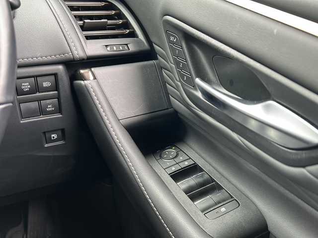 トヨタ アルファードハイブリット Z 岐阜県 2024(令6)年 1.5万km プラチナホワイトパールマイカ 登録時走行距離15122km/デジタルインナーミラー/全方位モニター/純正１４型ディスプレイオーディオ/フルセグＴＶ/バックカメラ/両側パワースライドドア/クルーズコントロール/パワーシート/レザーシート/シートヒーター/禁煙車/エアシート/ステアリングヒーター/前後ドライブレコーダー/ドアバイザー/プッシュスタート/スマートキー/スペアキー/LEDヘッドライト/フォグランプ/オートライト/オートマチックハイビーム/ビルトインETC/純正フロアマット/純正アルミホイール/レーンキープアシスト/アイドリングストップ