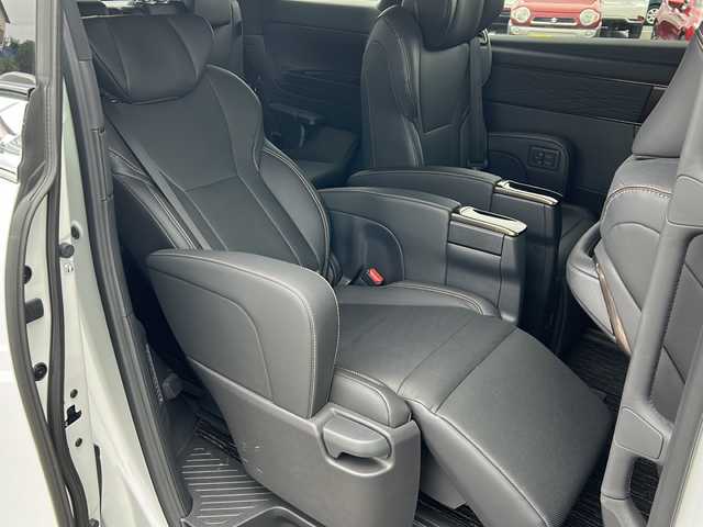 トヨタ アルファードハイブリット Z 岐阜県 2024(令6)年 1.5万km プラチナホワイトパールマイカ 登録時走行距離15122km/デジタルインナーミラー/全方位モニター/純正１４型ディスプレイオーディオ/フルセグＴＶ/バックカメラ/両側パワースライドドア/クルーズコントロール/パワーシート/レザーシート/シートヒーター/禁煙車/エアシート/ステアリングヒーター/前後ドライブレコーダー/ドアバイザー/プッシュスタート/スマートキー/スペアキー/LEDヘッドライト/フォグランプ/オートライト/オートマチックハイビーム/ビルトインETC/純正フロアマット/純正アルミホイール/レーンキープアシスト/アイドリングストップ