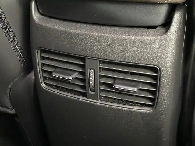 マツダ ＣＸ－３０ XD Lパッケージ 埼玉県 2020(令2)年 2.4万km チタニウムフラッシュマイカ i-ACTIVSENSE/360°ビュー・モニター/アダプティブLEDヘッドライト (ALH)/ハイビームコントロールシステム (HBC)/レーンキープアシストシステム (LAS)/ドライバーアテンションアラート (DAA)/レーダークルーズコントロール /スマートブレーキサポート (SBS)/純正マツダコネクトナビ/　DTV CD DVD BT Apple Carplay HDMI/レザーシート/アクティブドライビングディスプレイ/前席シートヒーター/ステアリングヒーター/D席メモリ付パワーシート/パーキングセンサー/ブラインドスポットモニタリング（BSM）/TRC（トラクションコントロール）/純正前後ドライブレコーダー/純正ビルトインETC/エンジンスタートボタン/スマートキー/スペアキー/純正フロアマット