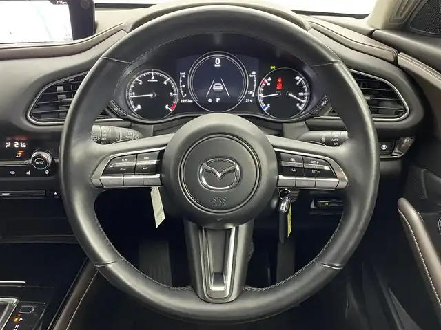 マツダ ＣＸ－３０ XD Lパッケージ 埼玉県 2020(令2)年 2.4万km チタニウムフラッシュマイカ i-ACTIVSENSE/360°ビュー・モニター/アダプティブLEDヘッドライト (ALH)/ハイビームコントロールシステム (HBC)/レーンキープアシストシステム (LAS)/ドライバーアテンションアラート (DAA)/レーダークルーズコントロール /スマートブレーキサポート (SBS)/純正マツダコネクトナビ/　DTV CD DVD BT Apple Carplay HDMI/レザーシート/アクティブドライビングディスプレイ/前席シートヒーター/ステアリングヒーター/D席メモリ付パワーシート/パーキングセンサー/ブラインドスポットモニタリング（BSM）/TRC（トラクションコントロール）/純正前後ドライブレコーダー/純正ビルトインETC/エンジンスタートボタン/スマートキー/スペアキー/純正フロアマット