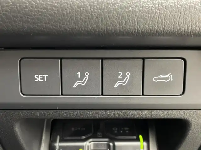 マツダ ＣＸ－３０ XD Lパッケージ 埼玉県 2020(令2)年 2.4万km チタニウムフラッシュマイカ i-ACTIVSENSE/360°ビュー・モニター/アダプティブLEDヘッドライト (ALH)/ハイビームコントロールシステム (HBC)/レーンキープアシストシステム (LAS)/ドライバーアテンションアラート (DAA)/レーダークルーズコントロール /スマートブレーキサポート (SBS)/純正マツダコネクトナビ/　DTV CD DVD BT Apple Carplay HDMI/レザーシート/アクティブドライビングディスプレイ/前席シートヒーター/ステアリングヒーター/D席メモリ付パワーシート/パーキングセンサー/ブラインドスポットモニタリング（BSM）/TRC（トラクションコントロール）/純正前後ドライブレコーダー/純正ビルトインETC/エンジンスタートボタン/スマートキー/スペアキー/純正フロアマット