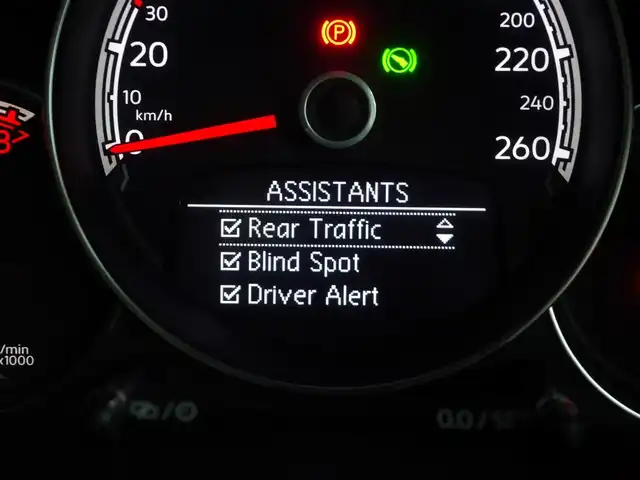 フォルクスワーゲン ザ・ビートル 2．0 Rライン 兵庫県 2017(平29)年 5.3万km ディープブラックパールエフェクト 純正ナビ/リアビューカメラ/前後センサー/フルセグTV/Bluetooth接続/レザーシート/シートヒーター/クルーズコントロール/ブラインドスポットディテクション/リアトラフィックアラート/オートエアコン/オートライト/プッシュスタート/キセノンヘッドライト/ETC/OPエアコンパネル/OPシフトカバーパネル/OPルームミラーカバー/OPフロントライセンスプレートトリム/OPドアサイドパネルモール/純正フロアマット/ドライブレコーダー