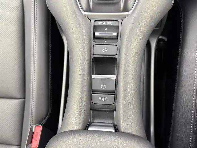 ホンダ ＺＲ－Ｖ ハイブリッド e:HEV Z 愛知県 2023(令5)年 0.4万km ミッドナイトブルービームM 純正9インチナビ/　・アラウンドビューモニター/　・フルセグTV/BOSEスピーカー/ワイヤレス充電器/ホンダセンシング/　・衝突軽減システム/　・クルーズコントロール/　・横滑り防止装置/　・コーナーセンサー/　・レーンキープアシスト/　・オートライト/　・オートマチックハイビーム/LEDヘッドライト/ダウンヒルアシストコントロール/電動リアゲート/パワーシート/シートメモリー/ステアリングヒーター/パドルシフト/ETC2.0/純正18AW/純正フロアマット/スマートキーHDDナビ