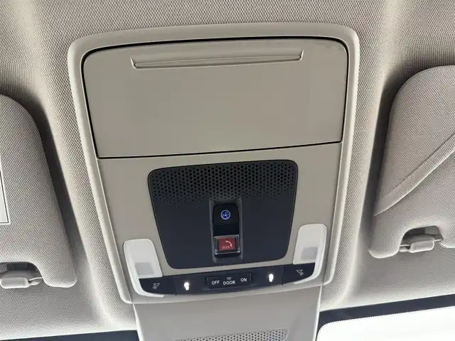 ホンダ ＺＲ－Ｖ ハイブリッド e:HEV Z 愛知県 2023(令5)年 0.4万km ミッドナイトブルービームM 純正9インチナビ/　・アラウンドビューモニター/　・フルセグTV/BOSEスピーカー/ワイヤレス充電器/ホンダセンシング/　・衝突軽減システム/　・クルーズコントロール/　・横滑り防止装置/　・コーナーセンサー/　・レーンキープアシスト/　・オートライト/　・オートマチックハイビーム/LEDヘッドライト/ダウンヒルアシストコントロール/電動リアゲート/パワーシート/シートメモリー/ステアリングヒーター/パドルシフト/ETC2.0/純正18AW/純正フロアマット/スマートキーHDDナビ