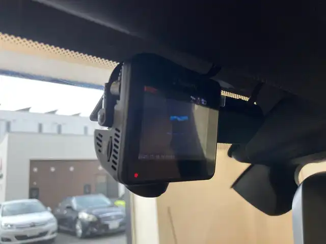 ＢＭＷ ＢＭＷ Ｘ５ xDrive 35d Mスポーツ 熊本県 2022(令4)年 2.3万km 黒 ・ワンオーナー/・プッシュスタート/・パノラマサンルーフ/・インテリジェントセーフティ/・注意喚起アシスタント/・ステアリングアシスト/・PDC自動起動/・アクティブPDC緊急ブレーキ/・パーキングアシスト/・ハイビームアシスト/・クルーズコントロール(追従式)/・茶革シート/・前席パワーシート/・全席シートヒーター/・純正メモリナビ/　【Bluetooth・USB・AppleCarPlay】/・フルセグTV/・全方位カメラ/・ETC/・ワイヤレス充電/・ドライブレコーダー(前後録画)/・パワーバックドア/・LEDヘッドランプ/・純正マット/・保証書/取説フリップダウンモニター