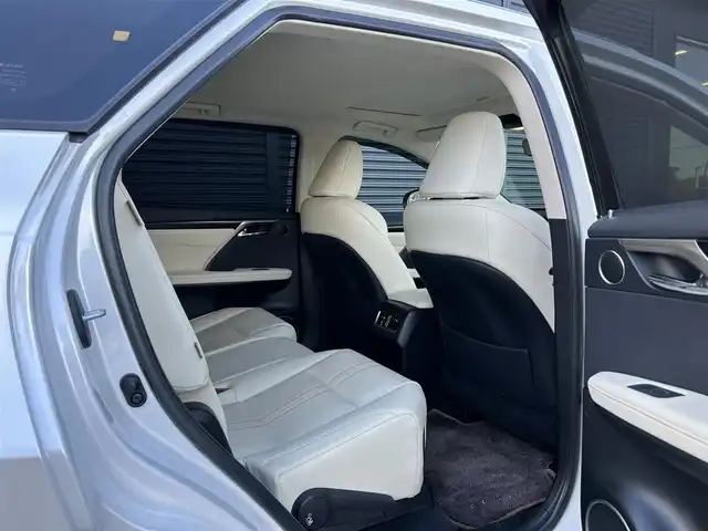 レクサス ＲＸ 450hL 茨城県 2021(令3)年 3.2万km ソニッククォーツ 後期型 /ム-ンル-フ /マクレビ /HUD /パノラミックビュ-モニタ- /白革 /シ-トヒ-タ- /ベンチレ-ション /M付PWシ-ト /ステアヒ-タ- /PWテ-ルゲ-ト /三眼LED /オ-トハイビ-ム /ナビ /TV /BT /レクサスSFT /ACC /LKA /BSM  /ETC2.0 /禁煙車