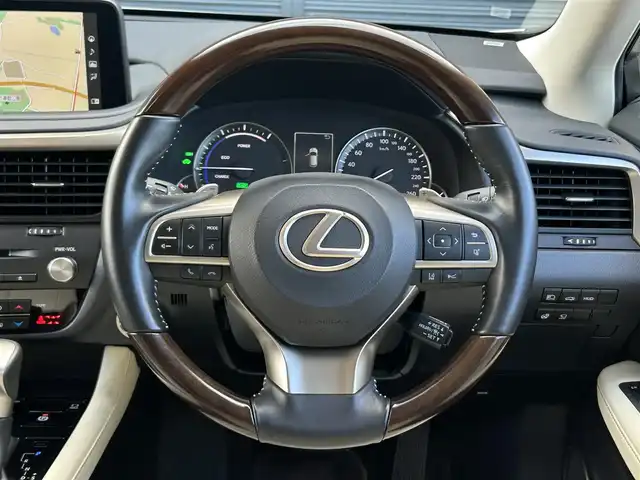 レクサス ＲＸ 450hL 茨城県 2021(令3)年 3.2万km ソニッククォーツ 後期型 /ム-ンル-フ /マクレビ /HUD /パノラミックビュ-モニタ- /白革 /シ-トヒ-タ- /ベンチレ-ション /M付PWシ-ト /ステアヒ-タ- /PWテ-ルゲ-ト /三眼LED /オ-トハイビ-ム /ナビ /TV /BT /レクサスSFT /ACC /LKA /BSM  /ETC2.0 /禁煙車