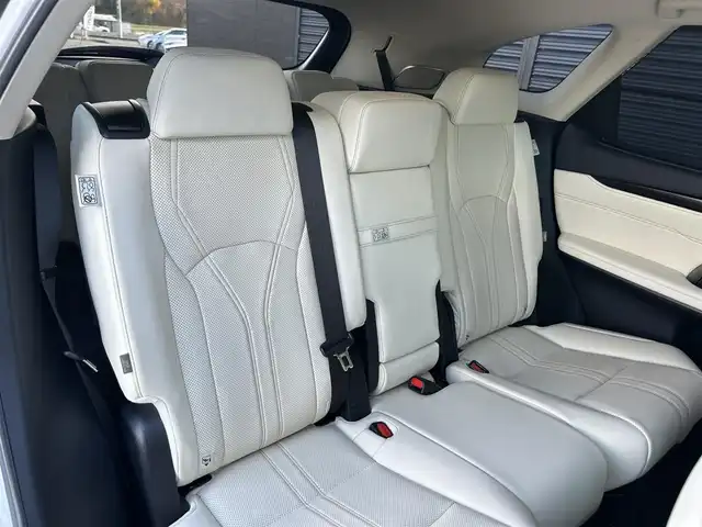 レクサス ＲＸ 450hL 茨城県 2021(令3)年 3.2万km ソニッククォーツ 後期型 /ム-ンル-フ /マクレビ /HUD /パノラミックビュ-モニタ- /白革 /シ-トヒ-タ- /ベンチレ-ション /M付PWシ-ト /ステアヒ-タ- /PWテ-ルゲ-ト /三眼LED /オ-トハイビ-ム /ナビ /TV /BT /レクサスSFT /ACC /LKA /BSM  /ETC2.0 /禁煙車