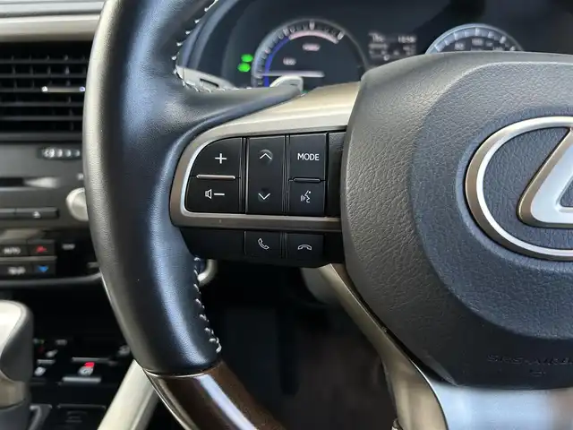 レクサス ＲＸ 450hL 茨城県 2021(令3)年 3.2万km ソニッククォーツ 後期型 /ム-ンル-フ /マクレビ /HUD /パノラミックビュ-モニタ- /白革 /シ-トヒ-タ- /ベンチレ-ション /M付PWシ-ト /ステアヒ-タ- /PWテ-ルゲ-ト /三眼LED /オ-トハイビ-ム /ナビ /TV /BT /レクサスSFT /ACC /LKA /BSM  /ETC2.0 /禁煙車