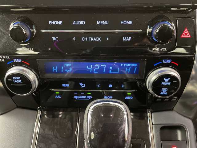 トヨタ アルファード S Cパッケージ 道央・札幌 2023(令5)年 4.9万km ブラック ・４ＷＤ/寒冷地仕様/・トヨタセーフティセンス/・プリクラッシュセーフティ/・ブラインドスポットモニター/・レーダークルーズコントロール/・ＬＴＡ・ＲＣＴＡ・ＲＳＡ・/・純正ディスプレイオーディオ/・ナビ.Bluetooth.Miracast/・バックカメラ/・両側パワースライドドア/・パワーバックドア/・レザーシート・オットマンシート/・ベンチレーション/シートヒーター/・パワーシート（Ｄ．Ｎ.二列目）/・ウッドコンビハンドル/ステアリングヒーター/・ＡＣ１００Ｖ/デジタルインナーミラー/・ドライブレコーダー/スマートキー