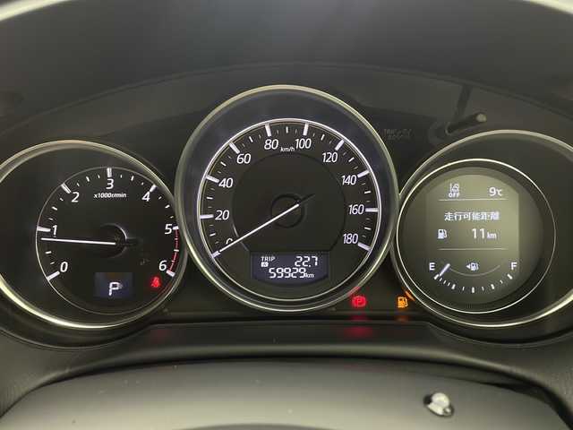 マツダ ＣＸ－５ XD プロアクティブ 大阪府 2015(平27)年 6万km クリスタルホワイトパールマイカ 純正SDナビ/【Bluetooth/CD/DVD/FM/AM/USB】/ブラインドスポットモニター(BSM)/バックカメラ/サイドカメラ/レーダークルーズコントロール/レーンキープアシスト/パーキングセンサー/スマートブレーキ/純正17インチAW/純正フロアマット/LEDヘッドライト/オートライト/MTモード付き/電動パーキング/ETC/AAC