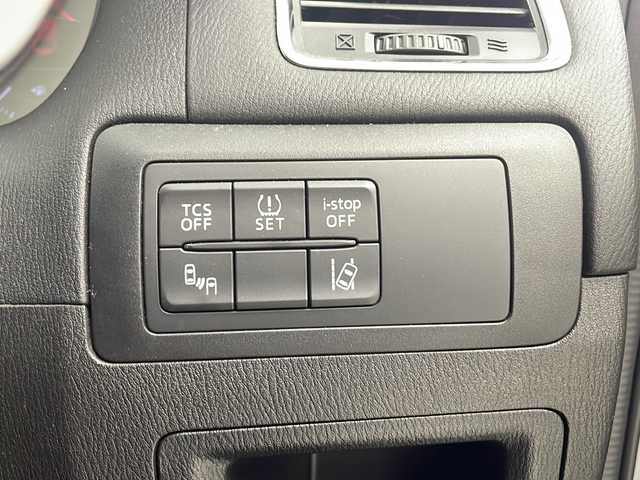 マツダ ＣＸ－５ XD プロアクティブ 大阪府 2015(平27)年 6万km クリスタルホワイトパールマイカ 純正SDナビ/【Bluetooth/CD/DVD/FM/AM/USB】/ブラインドスポットモニター(BSM)/バックカメラ/サイドカメラ/レーダークルーズコントロール/レーンキープアシスト/パーキングセンサー/スマートブレーキ/純正17インチAW/純正フロアマット/LEDヘッドライト/オートライト/MTモード付き/電動パーキング/ETC/AAC