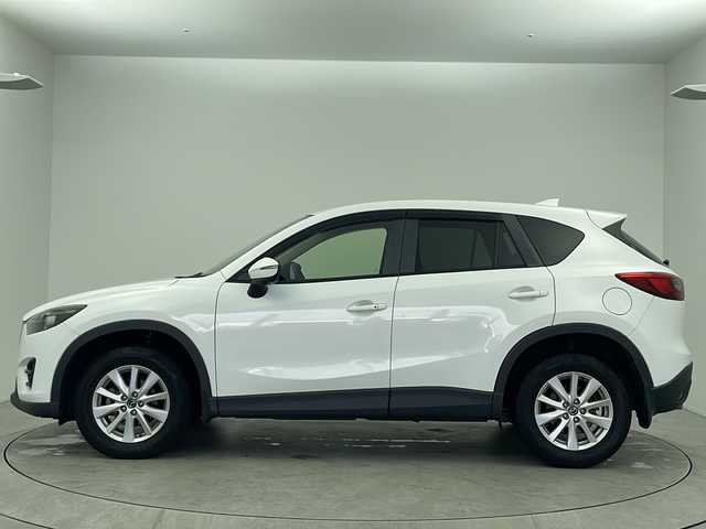 マツダ ＣＸ－５ XD プロアクティブ 大阪府 2015(平27)年 6万km クリスタルホワイトパールマイカ 純正SDナビ/【Bluetooth/CD/DVD/FM/AM/USB】/ブラインドスポットモニター(BSM)/バックカメラ/サイドカメラ/レーダークルーズコントロール/レーンキープアシスト/パーキングセンサー/スマートブレーキ/純正17インチAW/純正フロアマット/LEDヘッドライト/オートライト/MTモード付き/電動パーキング/ETC/AAC