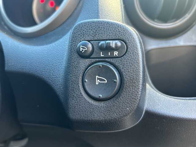 ホンダ フィット ハイブリット 10thアニバーサリー 広島県 2012(平24)年 5.3万km プレミアムホワイトパール 禁煙/純正ナビ（VXM-128VS）/・ワンセグ/CD/DVD/SD/USB/クルーズコントロール/電動格納ウィンカーミラー/HIDパッケージ/・ディスチャージヘッドライト〈HID〉/・シルバー塗装インナードアハンドル/・ブラック塗装フロントピラーガーニッシュ/ドアバイザー/純正フロアマット/スマートキー/社外アルミホイール