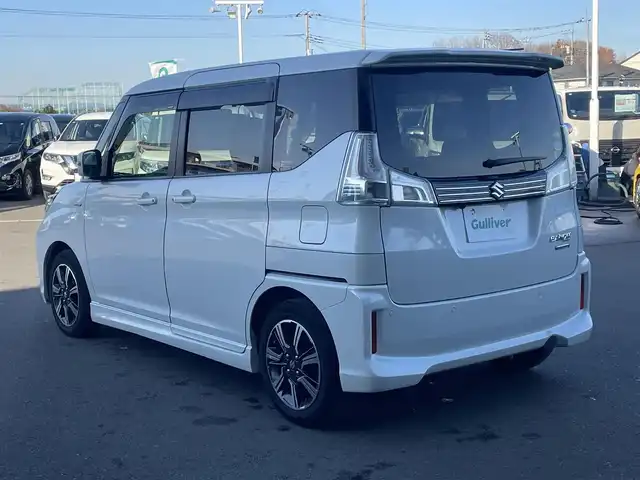 スズキ ソリオ バンディット HV MV 東京都 2020(令2)年 5.6万km パール 純正８型ナビ（CD/DVD/USB/SD/Bluetooth）/スズキセーフティセンス衝突軽減ブレーキ/レーダークルーズコントロール/前後コーナーセンサー/レーンキープアシスト/片側パワースライドドア/パドルシフト/前席シートヒーター/バックカメラ/後席サンシェード/純正バイザー/フロアマット