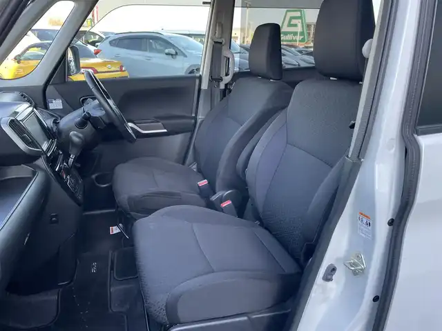 スズキ ソリオ バンディット HV MV 東京都 2020(令2)年 5.6万km パール 純正８型ナビ（CD/DVD/USB/SD/Bluetooth）/スズキセーフティセンス衝突軽減ブレーキ/レーダークルーズコントロール/前後コーナーセンサー/レーンキープアシスト/片側パワースライドドア/パドルシフト/前席シートヒーター/バックカメラ/後席サンシェード/純正バイザー/フロアマット