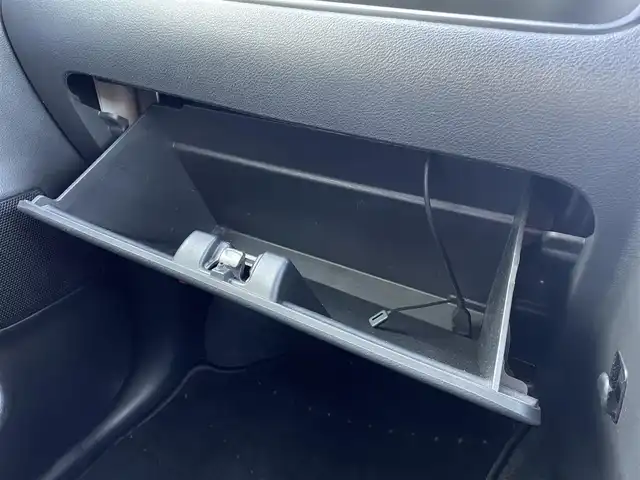 スズキ ソリオ バンディット HV MV 東京都 2020(令2)年 5.6万km パール 純正８型ナビ（CD/DVD/USB/SD/Bluetooth）/スズキセーフティセンス衝突軽減ブレーキ/レーダークルーズコントロール/前後コーナーセンサー/レーンキープアシスト/片側パワースライドドア/パドルシフト/前席シートヒーター/バックカメラ/後席サンシェード/純正バイザー/フロアマット