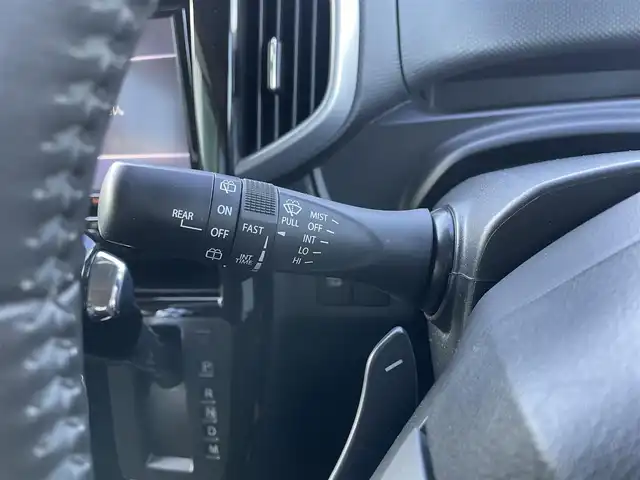 スズキ ソリオ バンディット HV MV 東京都 2020(令2)年 5.6万km パール 純正８型ナビ（CD/DVD/USB/SD/Bluetooth）/スズキセーフティセンス衝突軽減ブレーキ/レーダークルーズコントロール/前後コーナーセンサー/レーンキープアシスト/片側パワースライドドア/パドルシフト/前席シートヒーター/バックカメラ/後席サンシェード/純正バイザー/フロアマット