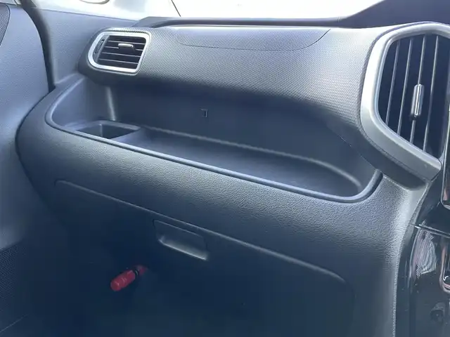 スズキ ソリオ バンディット HV MV 東京都 2020(令2)年 5.6万km パール 純正８型ナビ（CD/DVD/USB/SD/Bluetooth）/スズキセーフティセンス衝突軽減ブレーキ/レーダークルーズコントロール/前後コーナーセンサー/レーンキープアシスト/片側パワースライドドア/パドルシフト/前席シートヒーター/バックカメラ/後席サンシェード/純正バイザー/フロアマット