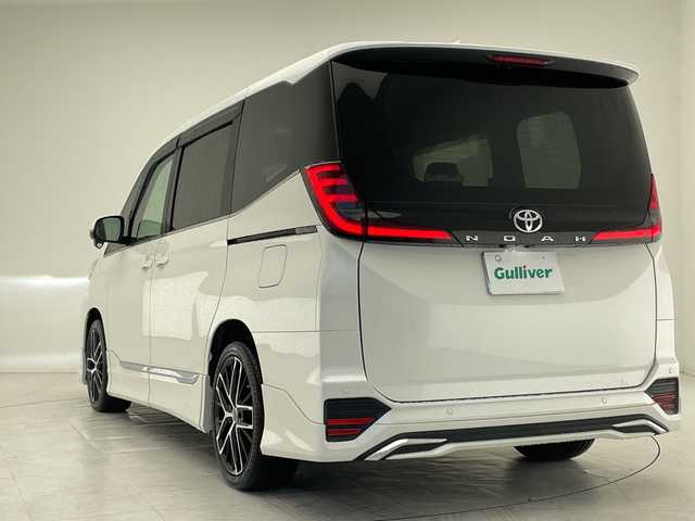 トヨタ ノア S－Z 沖縄県 2022(令4)年 2.9万km ホワイトパールクリスタルシャイン 純正１０．５型ナビ/（フルセグＴＶ　Ｂｌｕｅｔｏｏｔｈ　DVD　HDMI）/フリップダウンモニター/バックカメラ/ＥＴＣ2.0　/両側パワースライドドア/前後ドライブレコーダー/クルーズコントロール/トヨタセーフティセンス/コーナーセンサー/モデリスタエアロ/ENKEI製アルミホイール/シートヒーター/プッシュスタート/スマートキー/スペアキー