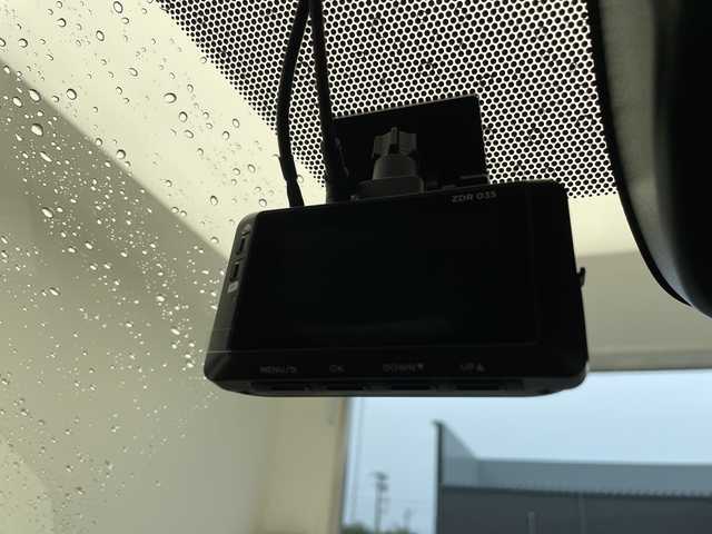 トヨタ ノア S－Z 沖縄県 2022(令4)年 2.9万km ホワイトパールクリスタルシャイン 純正１０．５型ナビ/（フルセグＴＶ　Ｂｌｕｅｔｏｏｔｈ　DVD　HDMI）/フリップダウンモニター/バックカメラ/ＥＴＣ2.0　/両側パワースライドドア/前後ドライブレコーダー/クルーズコントロール/トヨタセーフティセンス/コーナーセンサー/モデリスタエアロ/ENKEI製アルミホイール/シートヒーター/プッシュスタート/スマートキー/スペアキー