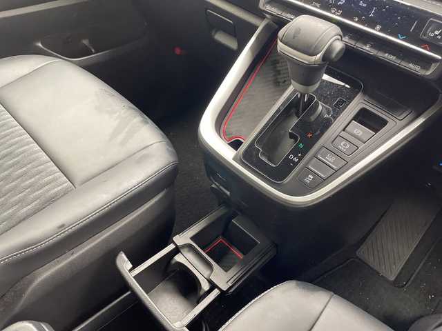 トヨタ ノア S－Z 沖縄県 2022(令4)年 2.9万km ホワイトパールクリスタルシャイン 純正１０．５型ナビ/（フルセグＴＶ　Ｂｌｕｅｔｏｏｔｈ　DVD　HDMI）/フリップダウンモニター/バックカメラ/ＥＴＣ2.0　/両側パワースライドドア/前後ドライブレコーダー/クルーズコントロール/トヨタセーフティセンス/コーナーセンサー/モデリスタエアロ/ENKEI製アルミホイール/シートヒーター/プッシュスタート/スマートキー/スペアキー