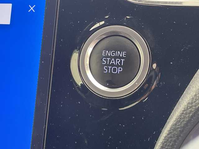 トヨタ ノア S－Z 沖縄県 2022(令4)年 2.9万km ホワイトパールクリスタルシャイン 純正１０．５型ナビ/（フルセグＴＶ　Ｂｌｕｅｔｏｏｔｈ　DVD　HDMI）/フリップダウンモニター/バックカメラ/ＥＴＣ2.0　/両側パワースライドドア/前後ドライブレコーダー/クルーズコントロール/トヨタセーフティセンス/コーナーセンサー/モデリスタエアロ/ENKEI製アルミホイール/シートヒーター/プッシュスタート/スマートキー/スペアキー