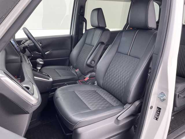 トヨタ ノア S－Z 沖縄県 2022(令4)年 2.9万km ホワイトパールクリスタルシャイン 純正１０．５型ナビ/（フルセグＴＶ　Ｂｌｕｅｔｏｏｔｈ　DVD　HDMI）/フリップダウンモニター/バックカメラ/ＥＴＣ2.0　/両側パワースライドドア/前後ドライブレコーダー/クルーズコントロール/トヨタセーフティセンス/コーナーセンサー/モデリスタエアロ/ENKEI製アルミホイール/シートヒーター/プッシュスタート/スマートキー/スペアキー