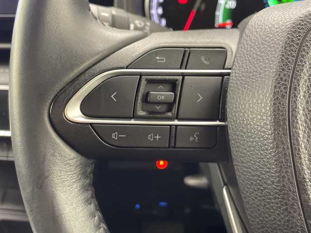 トヨタ ノア S－Z 沖縄県 2022(令4)年 2.9万km ホワイトパールクリスタルシャイン 純正１０．５型ナビ/（フルセグＴＶ　Ｂｌｕｅｔｏｏｔｈ　DVD　HDMI）/フリップダウンモニター/バックカメラ/ＥＴＣ2.0　/両側パワースライドドア/前後ドライブレコーダー/クルーズコントロール/トヨタセーフティセンス/コーナーセンサー/モデリスタエアロ/ENKEI製アルミホイール/シートヒーター/プッシュスタート/スマートキー/スペアキー