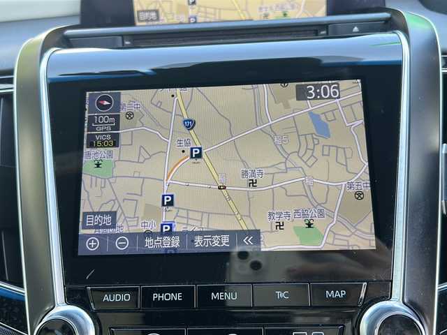 トヨタ クラウン ハイブリッド RS アドバンス 大阪府 2020(令2)年 4.3万km ホワイトパールクリスタルシャイン ワンオーナー/純正SDナビ/・DVD/CD/FM/AM/Bluetooth/・フルセグテレビ/ビルドインETC2.0/ドライブレコーダー/全周囲カメラ/衝突軽減ブレーキ/レーンキープアシスト/クルーズコントロール/パーキングアシスト機能/盗難防止装置/電動パーキング/革巻きステアリング/ステアリングリモコン/パドルシフト/メモリシート/コーナーセンサー/LEDヘッドライト/オートライト/ダブルオートエアコン/スマートキー×2/プッシュスタート/100V電源/12V電源/USBジャック/純正18インチアルミホイール/純正フロアマット/取扱説明書/ナビ取扱説明書/保証書