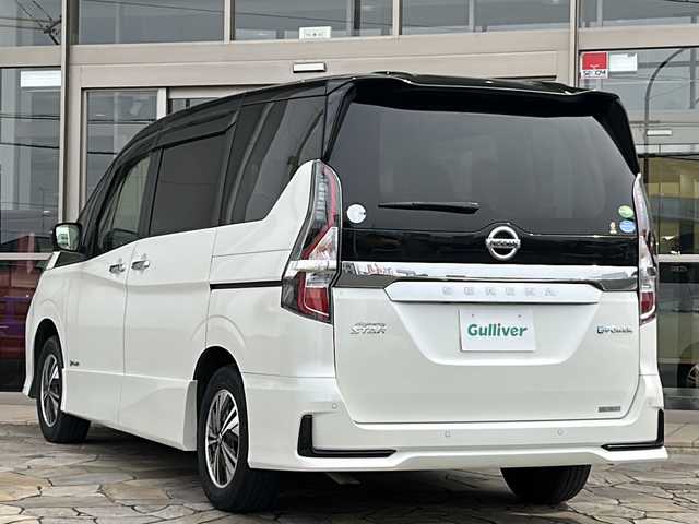 日産 セレナ e－パワー ハイウェイスター V 静岡県 2019(令1)年 7.1万km ブリリアントホワイトパール 2トーン プロパイロット　/後席モニター　/全方位カメラ　/両側パワスラースライドドア　/パーキングアシスト　/衝突軽減ブレーキ　/車線逸脱警告/踏み間違え防止　/純正１０ｉｎｃナビ　/フルセグＴＶ　/純正１５ＡＷ　/ＬＥＤヘッドライト　/ＥＴＣ　/ドライブレコーダー　/クリアランスソナー