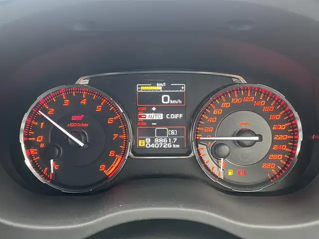 スバル ＷＲＸ ＳＴＩ STI 秋田県 2014(平26)年 4.1万km WRブルーパール 6速MT/４WD/ターボ/STI製ドライカーボンリヤスポイラー/STI製アルミホイール/フルエアロ/ローダウン（TEIN製）/純正サスペンション積込/スマートキー/ETC/プッシュスタート/純正フロアマット/純正ドアバイザー/パワーステアリング/パワーウィンドウ/オートエアコン/オートライト/電動格納ウィンカーミラー/保証書/取扱説明書/記録簿