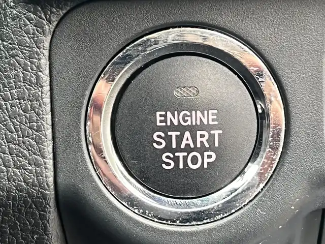 スバル ＷＲＸ ＳＴＩ STI 秋田県 2014(平26)年 4.1万km WRブルーパール 6速MT/４WD/ターボ/STI製ドライカーボンリヤスポイラー/STI製アルミホイール/フルエアロ/ローダウン（TEIN製）/純正サスペンション積込/スマートキー/ETC/プッシュスタート/純正フロアマット/純正ドアバイザー/パワーステアリング/パワーウィンドウ/オートエアコン/オートライト/電動格納ウィンカーミラー/保証書/取扱説明書/記録簿