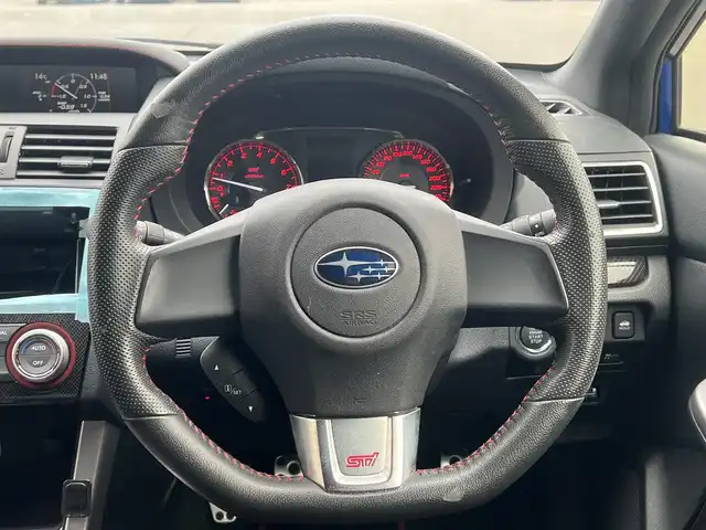スバル ＷＲＸ ＳＴＩ STI 秋田県 2014(平26)年 4.1万km WRブルーパール 6速MT/４WD/ターボ/STI製ドライカーボンリヤスポイラー/STI製アルミホイール/フルエアロ/ローダウン（TEIN製）/純正サスペンション積込/スマートキー/ETC/プッシュスタート/純正フロアマット/純正ドアバイザー/パワーステアリング/パワーウィンドウ/オートエアコン/オートライト/電動格納ウィンカーミラー/保証書/取扱説明書/記録簿
