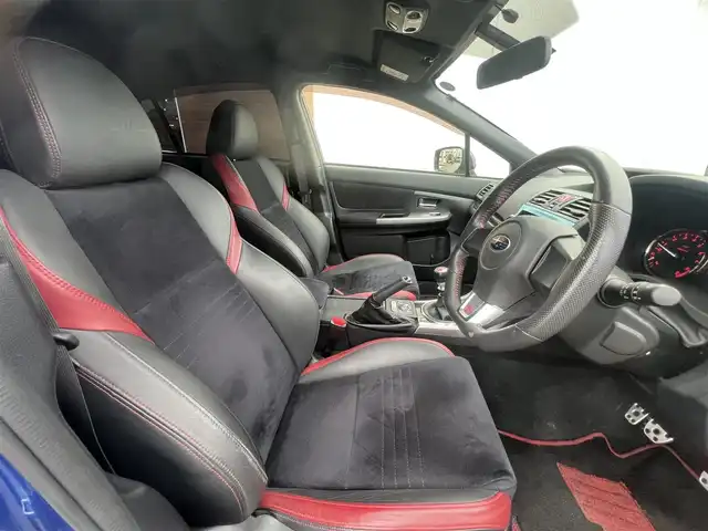 スバル ＷＲＸ ＳＴＩ STI 秋田県 2014(平26)年 4.1万km WRブルーパール 6速MT/４WD/ターボ/STI製ドライカーボンリヤスポイラー/STI製アルミホイール/フルエアロ/ローダウン（TEIN製）/純正サスペンション積込/スマートキー/ETC/プッシュスタート/純正フロアマット/純正ドアバイザー/パワーステアリング/パワーウィンドウ/オートエアコン/オートライト/電動格納ウィンカーミラー/保証書/取扱説明書/記録簿
